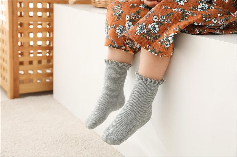 Meia de Algodão com Babadinhos Meias Azhul Cinza Cano Médio 3-5 anos